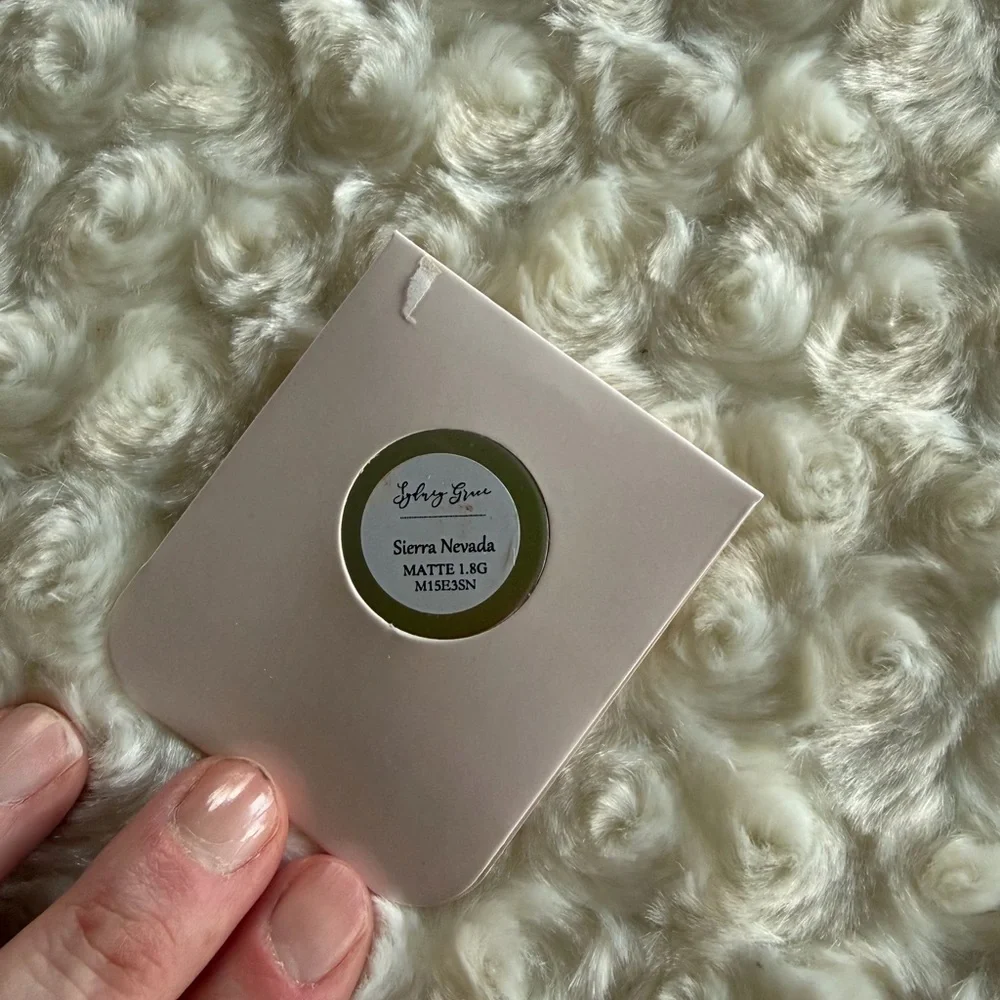 💰5/$25💰Nee Sydney Grace Sierra Nevada Matte Eyeshadow